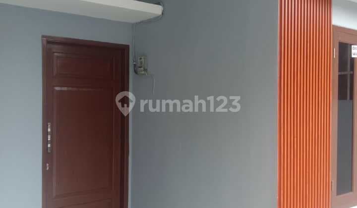 Rumah Nyentrik Kualitas Ciamik di Taman Harapan Baru 22177 Mar