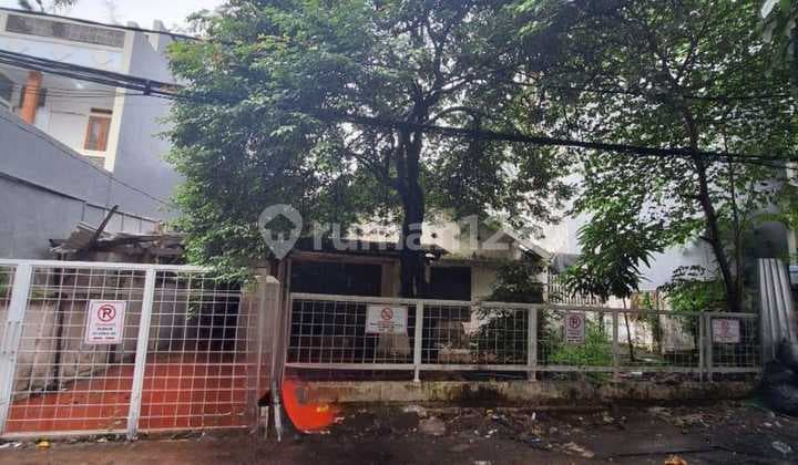 Rumah Hitung Tanah Lokasi Oke di Setiabudi, Jakarta Selatan