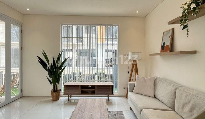 BrandNew 3 Lantai Siap Huni di Cinere