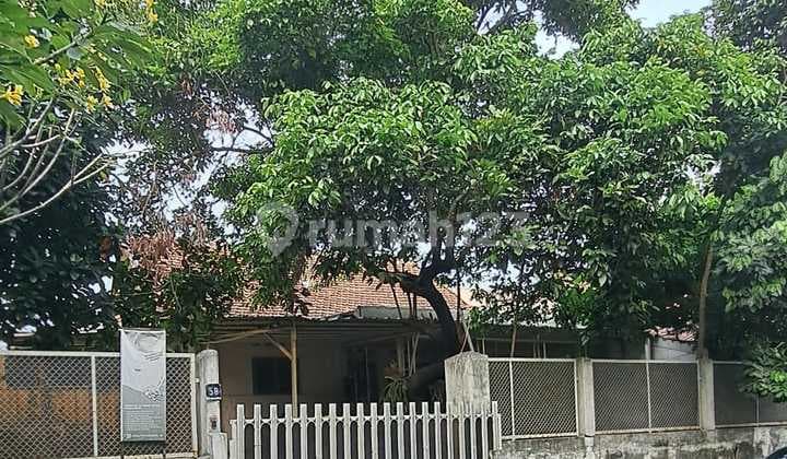 Rumah Lama Hitung Tanah di Cilandak Barat