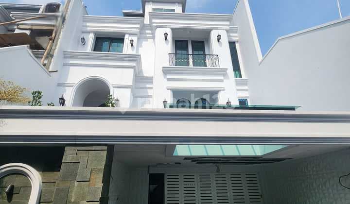 Rumah Mewah Baru di Kawasan Cilandak