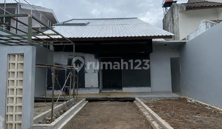 Rumah Baru Dalam Komplek di Lebak Bulus