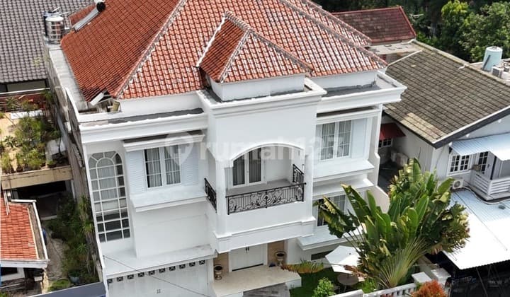 Luxury Residence in a Premium Location with Private Pool, Just a Step Away from PIM