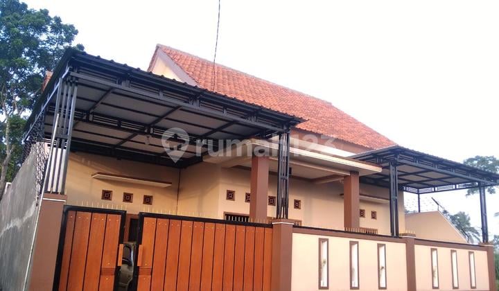 Rumah Mewah Bunutwetan Pakis Malang spek 2lantai SHM dijual BU