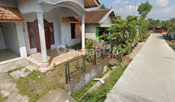 Rumah Kampung SHM Ngajum Dekat Pabrik Susu Greenfields Malang
