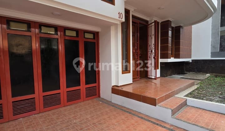 Rumah Bagus Siap Huni Singgasana Pradana Bandung