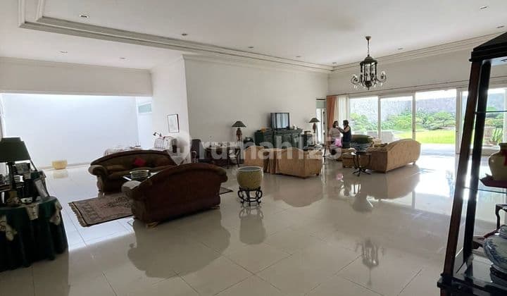 Rumah Bagus Area Parkir Luas di Belakang Boromeus Bandung