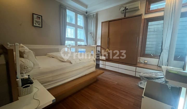 Rumah Mewah Sayap Dago Ada Kolam Renang Bandung