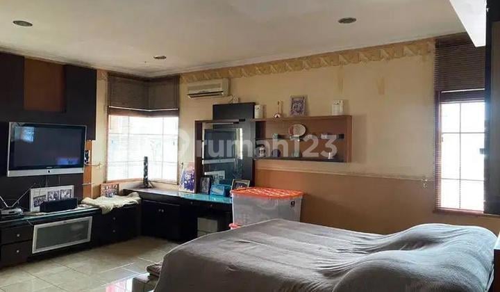 Rumah Murah Posisi Hoek 2 Lantai di Sayap Pasteur Bandung