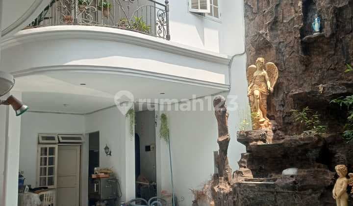 Rumah Mewah Sayap Pasteur Babakan Jeruk Bandung