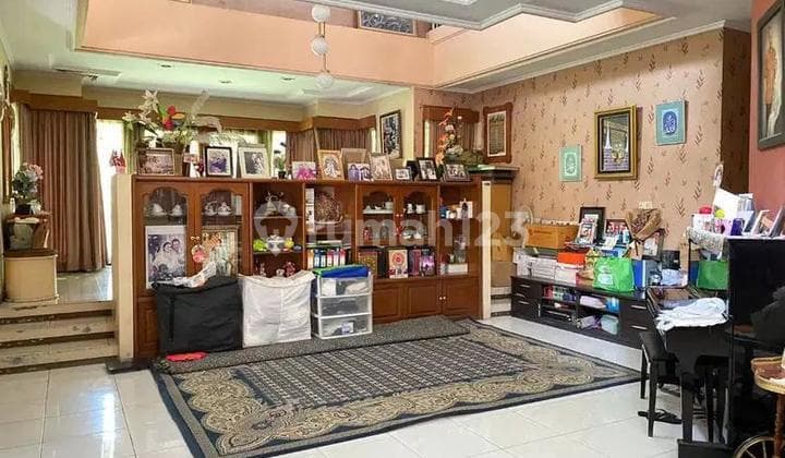 Rumah Murah Posisi Hoek 2 Lantai di Sayap Pasteur Bandung