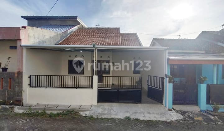 Rumah Dijual Cantik Dalam Perumahan di Purwomartani Kalasan Sleman