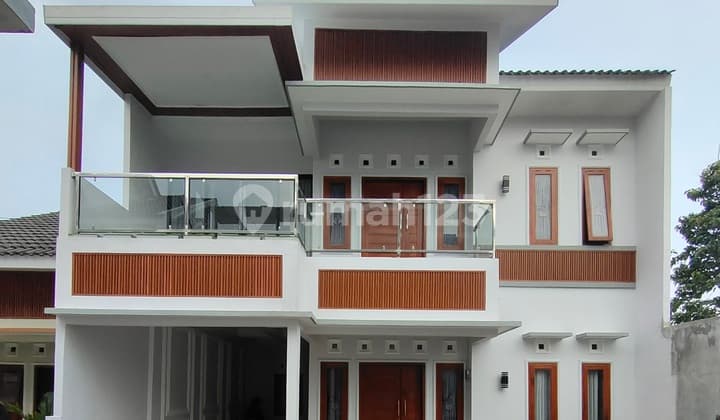 Rumah 2 Lantai Full Furnish Cantik Megah di Sambisari Purwomartani Sleman Jogja