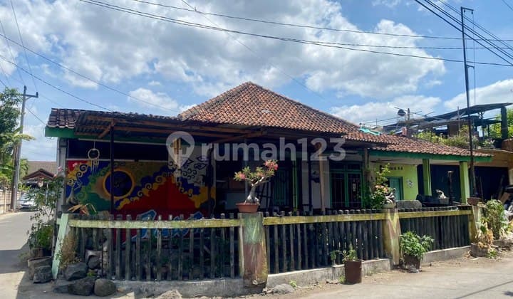 Dijual Rumah dan Kos Kosan Strategis Dekat Uas di Kota Jogja