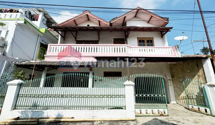 Dijual Rumah One Gate System Akses Jalan Lebar Dekat Industri Malang