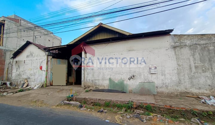 For Sale Warehouse by the Road Near Ka Singosari, Suitable for Garage Malang.