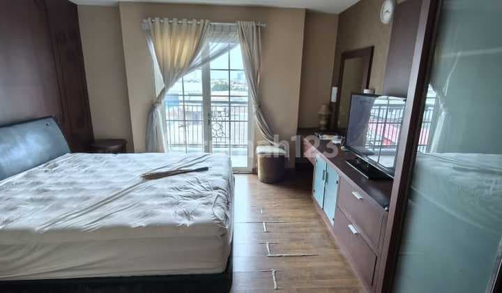 Tinggal Nyaman di Jakarta Utara: Apartemen Gandeng 210m² di Gading Resort Residence