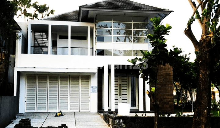 Rumah Citraland Diamond Hill 2 Lantai Hadap Selatan Timur