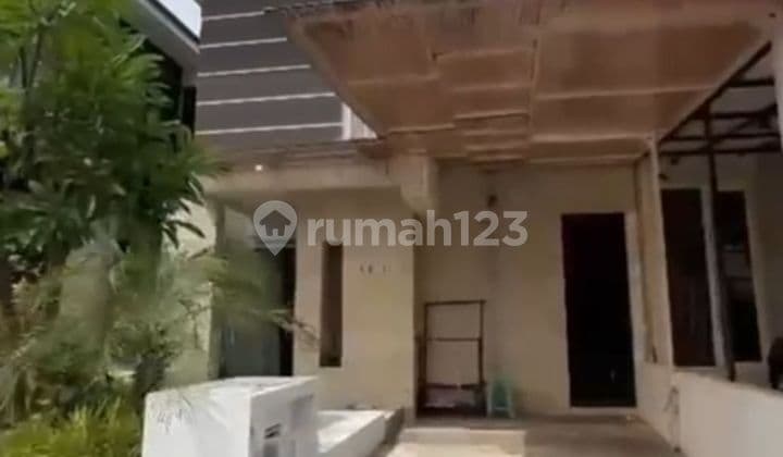2-Story House Dian Istana Moca Verbana South Facing