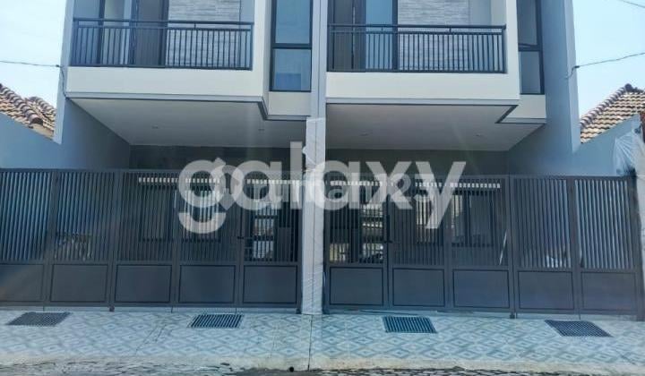 Rumah Minimalis 2 Lantai Nirwana Eksekutif Hadap Selatan