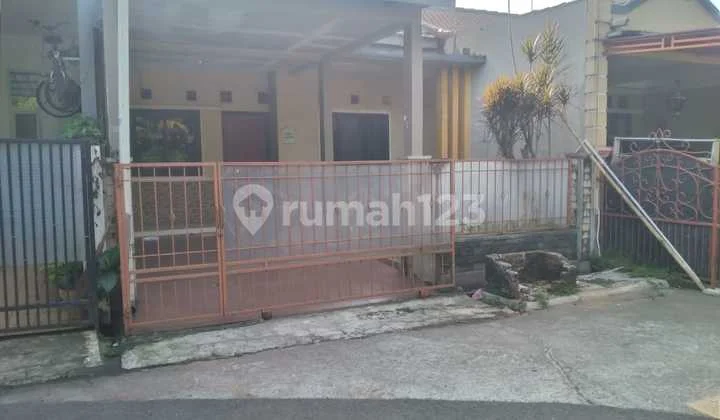 Disewakan Rumah Sederhana di Villa Dago Pamulang Disewakan Rumah Sederhana di Villa Dago Pamulang