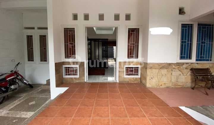 Dijual Cepat Rumah Bagus Luas Strategis Berikut Kios di Pamulang