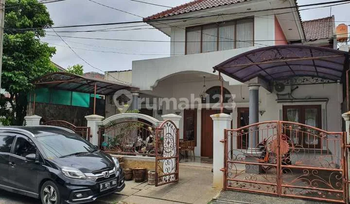 Disewakan Rumah 2 Lantai Bagus Luas Minimal 2 Tahun di Pamulang