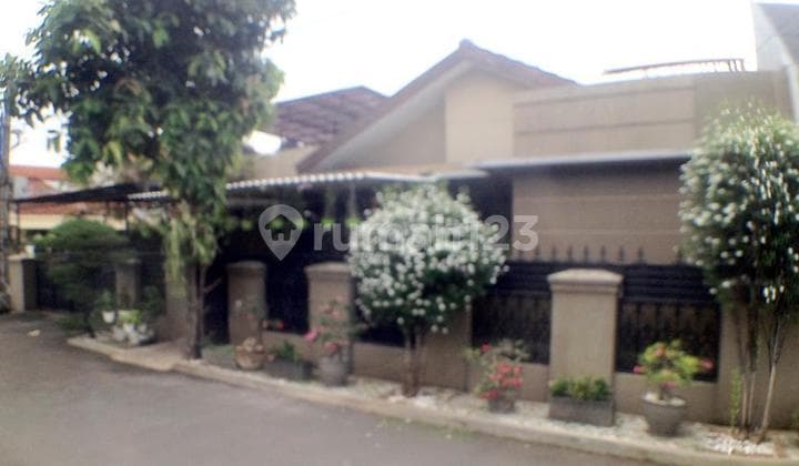 Dijual Rumah Bagus Luas SHM Semi Furnished Hook di Pondok Ranji