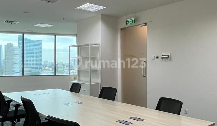 Space Office Furnished Kapasitas 6-8Pax