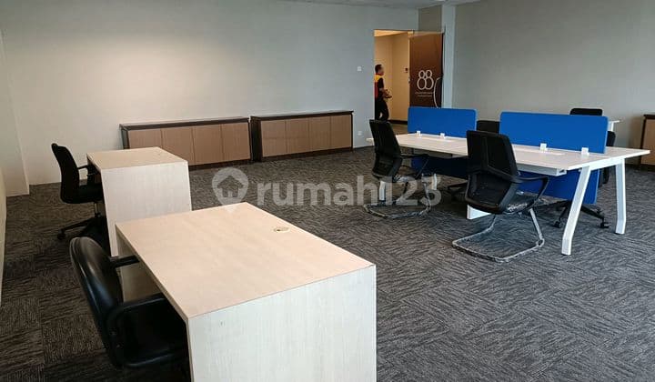 Space Office Furnished Siap Pakai Bebas Ganjil Genap.