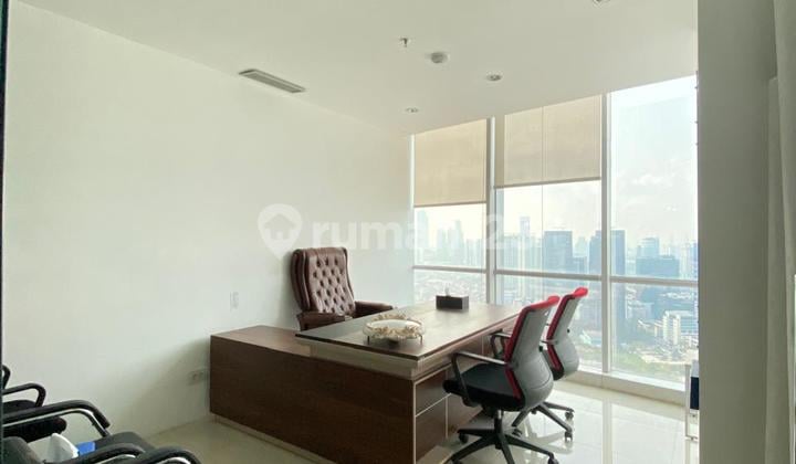 Furnished Office Space. Ready to Use. No Deposit. Next to Mall, Apartment.