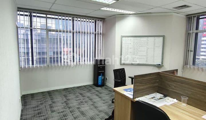 Space Office Full Furnished Siap Pakai. Depan Sta LRT, Transjak