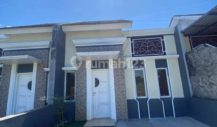 Cluster Keyla Mansion Pas Depan Kampus Promo Free Biaya Pajak & Biaya Bank, Free Kanopi