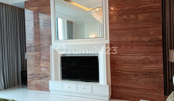 St Regis High Floor Pet Friendly Di Kuningan Jakarta Selatan