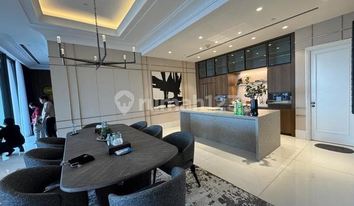 For Rent St Regis Residence Upper Floor Fully Furnished