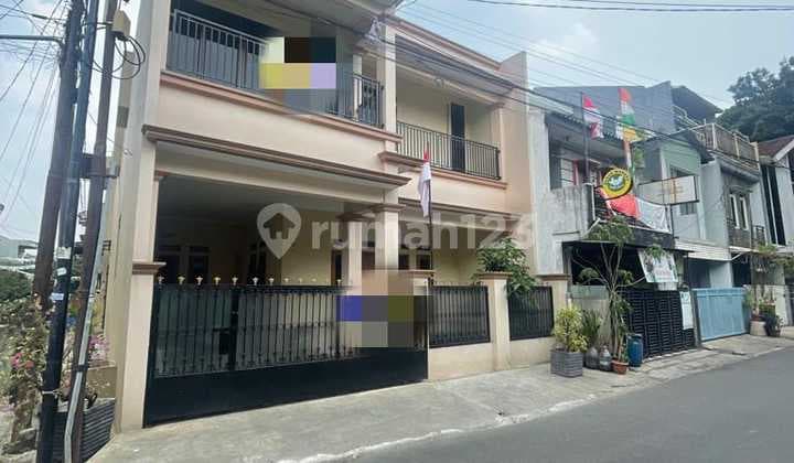 Rumah SHM 2 Lantai Dalam Komplek Pondok Kelapa