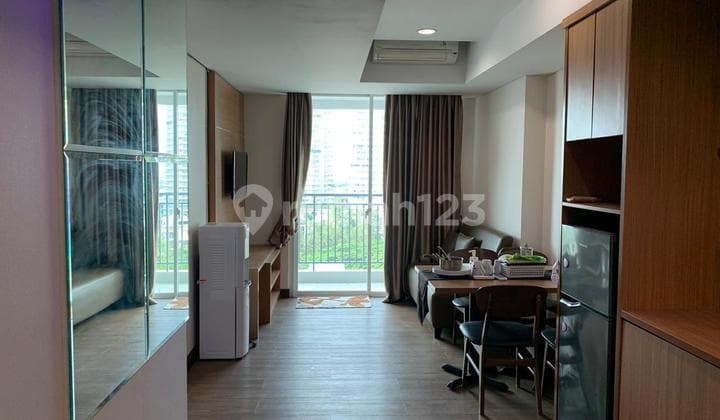 Disewa Apartemen Springhill Terrace Kemayoran 2+1 Br Furnish