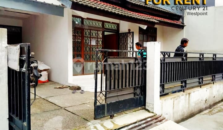 Affordable Ready-to-Live House on Jl. Taman Kopo Indah 2, Bandung