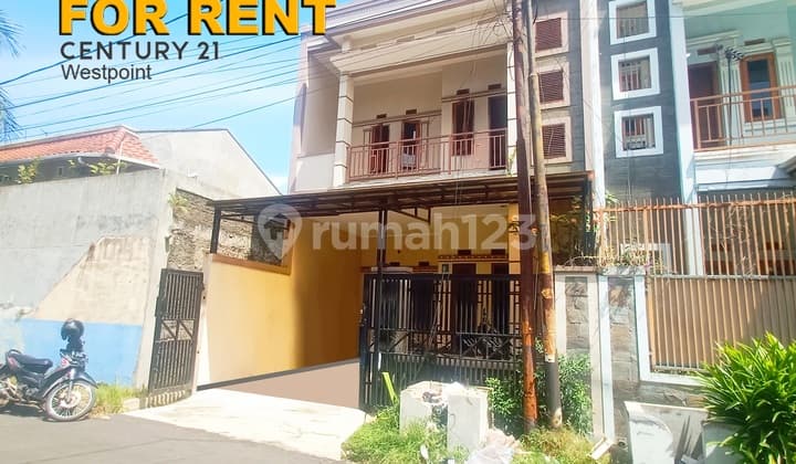 Rumah Siap Huni 4 Kamar di Jl. Cijagra Bandung