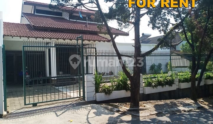 Murah Rumah Siap Huni 7 Kamar di Pasteur, Bandung