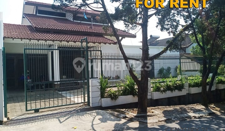 Murah Rumah Siap Huni 7 Kamar di Pasteur, Bandung