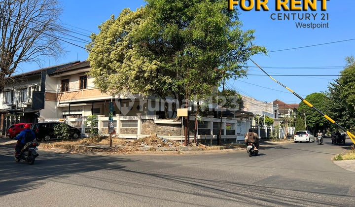 Murah Rumah Siap Huni Hoek di Jl. Sumber Sari, Bandung