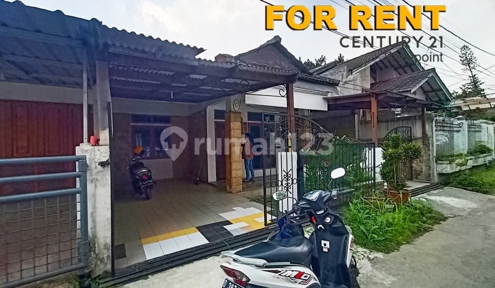 Murah Rumah Bagus 4 Kamar di Taman Holis Indah, Bandung