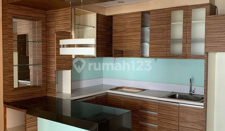 Salemba Residence Apartment 80m