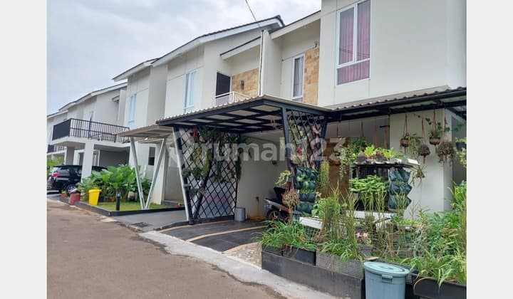 RUMAH SEMI FURNISHED DALAM KOMPLEKS PINGGIR JALAN. NEMPEL JAKARTA SELATAN, TOL KRUKUT, & TOL KUKUSAN