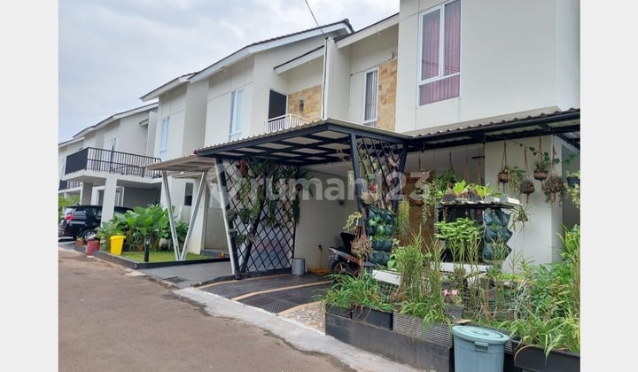 RUMAH SEMI FURNISHED DALAM KOMPLEKS PINGGIR JALAN. NEMPEL JAKARTA SELATAN, TOL KRUKUT, & TOL KUKUSAN