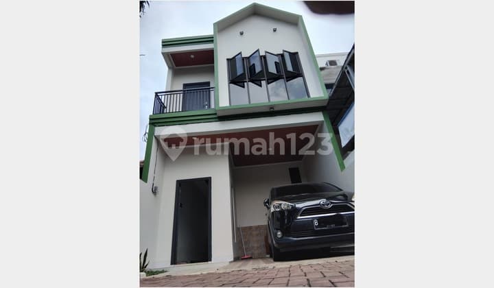 SIAP HUNI: RUMAH 1Man DI JAKARTA SELATAN