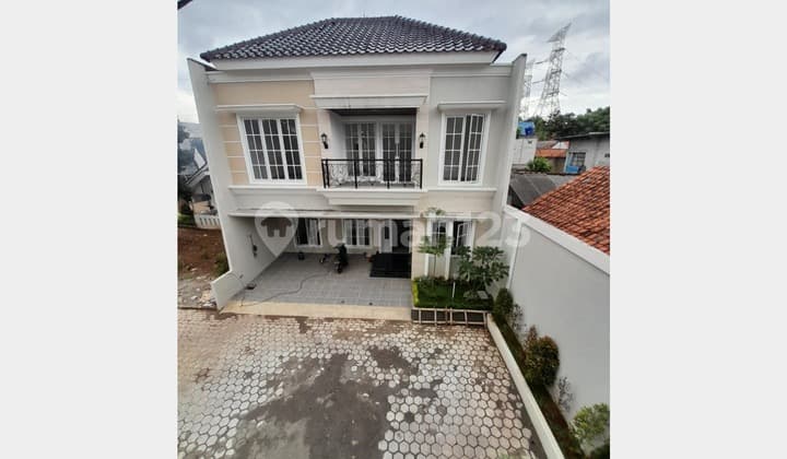 Rumah Bata Merah, Mewah. Carport 2 Mobil 5 Menit Tol Brigif