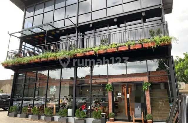 Ruang Usaha Eks Café & Studio Dance Lokasi Strategis, Kebon Jeruk Jakarta Barat