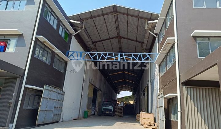 Tanah & Bangunan 3 Lantai Lokasi Strategis di Cileungsi Bogor - Akses Kontainer 40 Feet